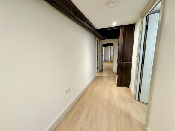 3 bed Semi-Detached to rent Image 4