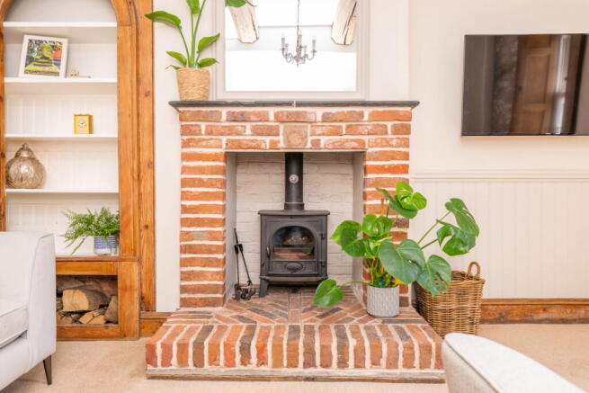 4 bed Detached for sale Image 8