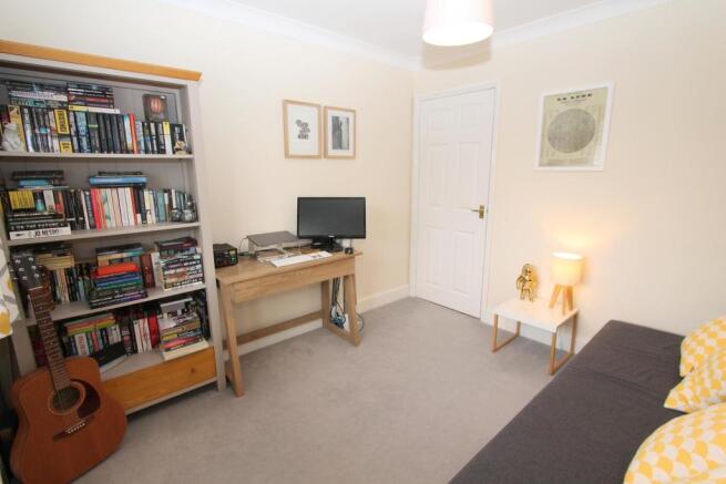 BEDROOM2A.JPG