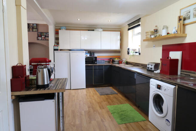 Photo 8