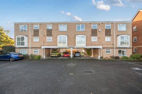 Victoria Road, Netley Abbey, Southampton, Hampshire, SO31