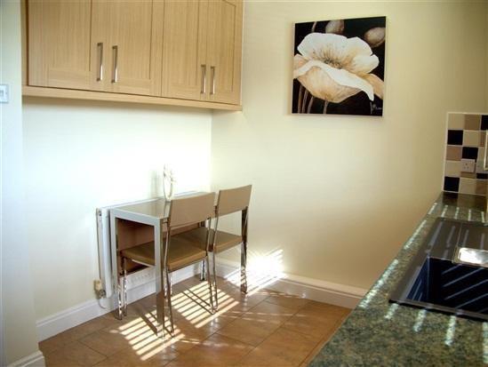 kitchen breakfast area
