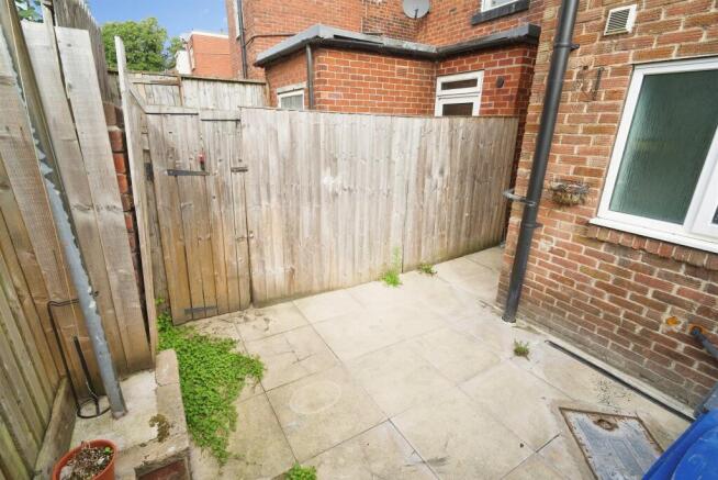 3 bed Terraced for sale Image 8
