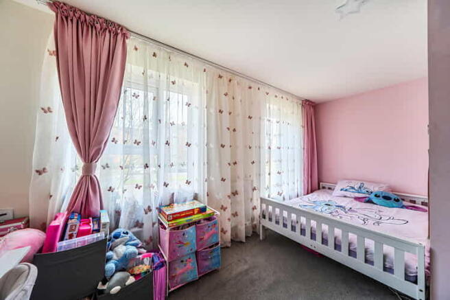 4 bed Terraced for sale Image 8