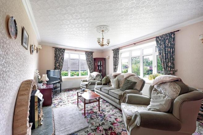 3 bed Detached Bungalow for sale Image 4