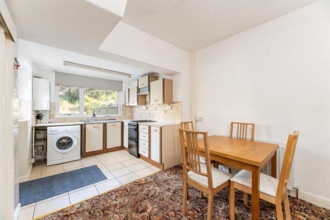 3 bed Semi-Detached for sale Image 9