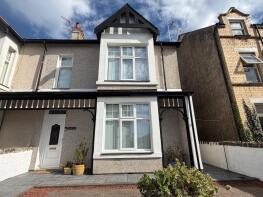 9 Islwyn, Bangor Street, Y Felinheli LL56 4JE