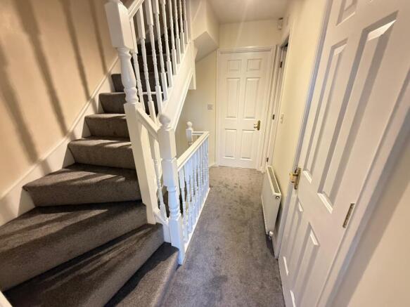 18 Riverside Court 2nd Stairs