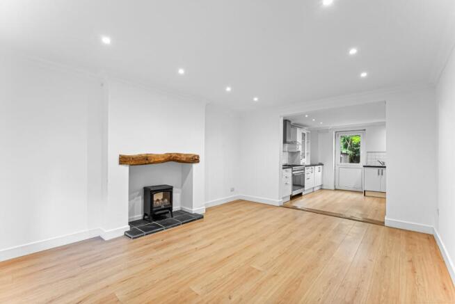 4 bed Terraced for sale Image 8