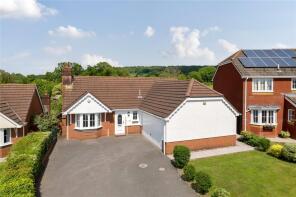 5, Chinston Close, Honiton EX14 3GB