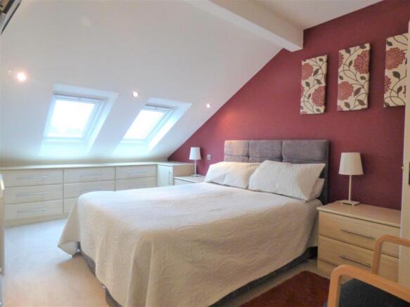 Master Bedroom.jpg