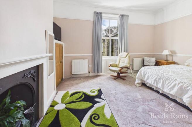3 bed House for sale Image 5