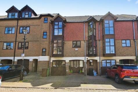 Hathaway Court, Esplanade, Rochester, Kent, ME1