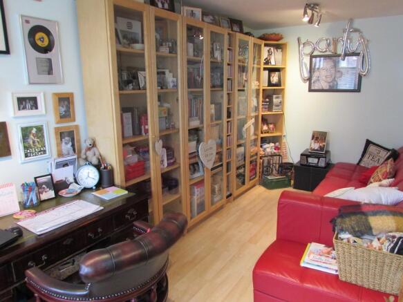 Photo 8