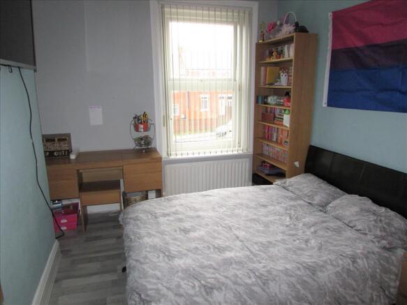 BEDROOM 2
