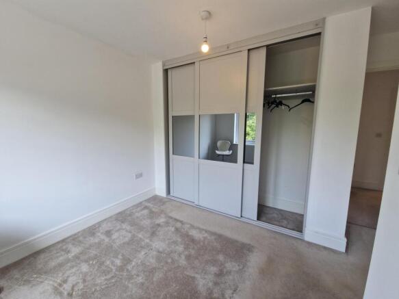 4 bed Detached to rent Image 10