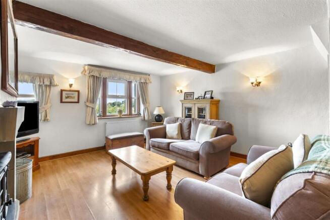 2 bed Semi-Detached for sale Image 5