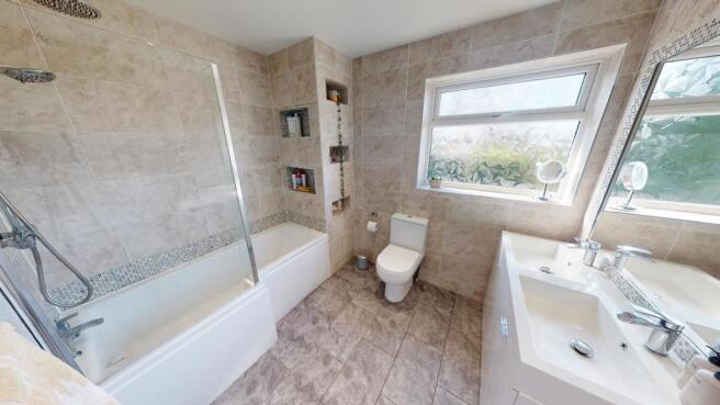 The Avenue Bathroom