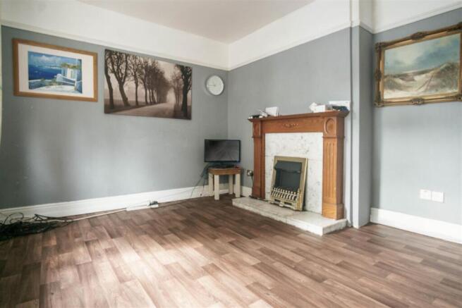 3 bed Semi-Detached for sale Image 4