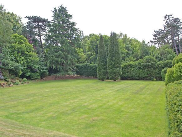 Stretton Croft - Garden 2.jpg