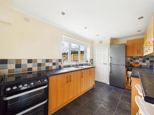 45 Erw Wen, Morda, Oswestry photo 4
