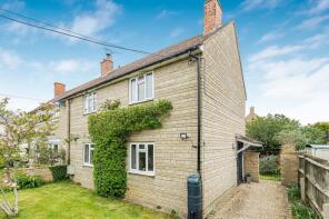 6, Maidencroft Cottages, High Street, Fairford GL7 4EW