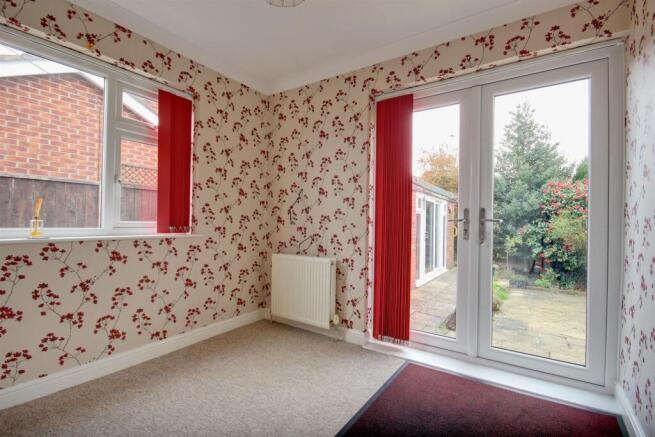 2 bed Semi-Detached for sale Image 5