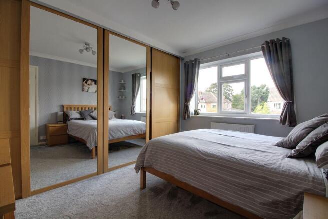 Bedroom 1 (Double)