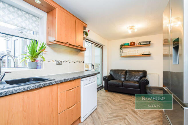 3 bed Detached for sale Image 6