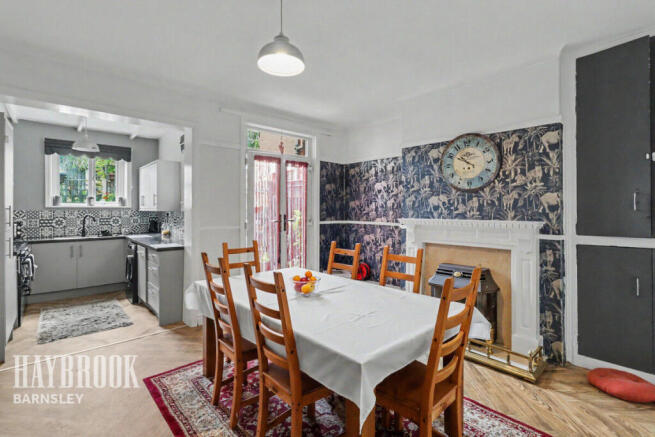 4 bed Terraced for sale Image 5