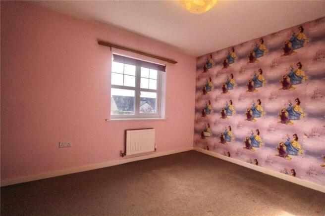 3 bed Semi-Detached to rent Image 5