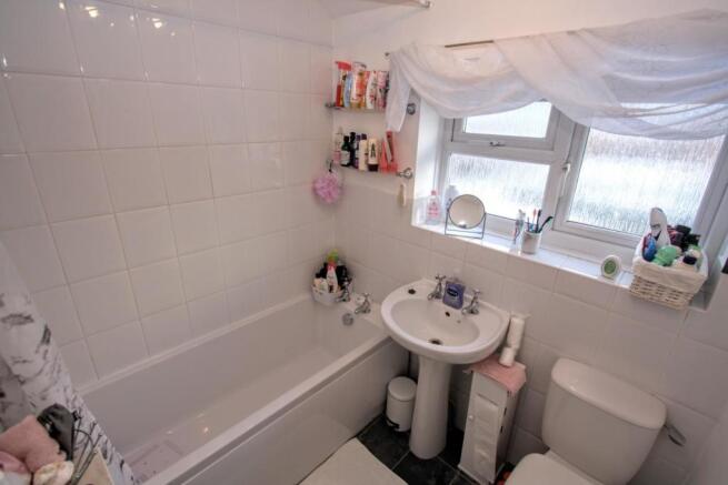 BATHROOM/W.C.