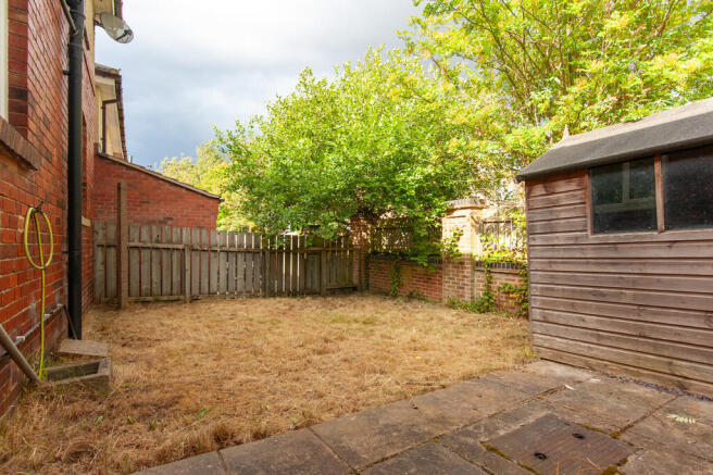 3 bed Semi-Detached to rent Image 3