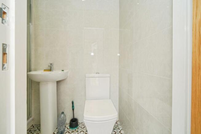 4 bed Terraced for sale Image 8