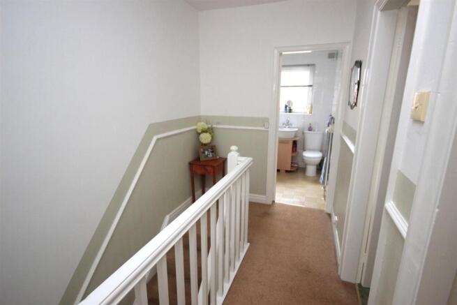 FIRST FLOOR LANDING