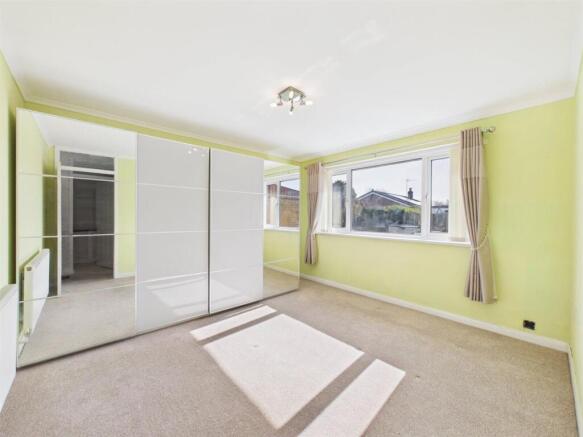2 bed Semi-Detached Bungalow for sale Image 5