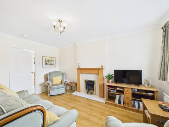 2 bed Semi-Detached for sale Image 5