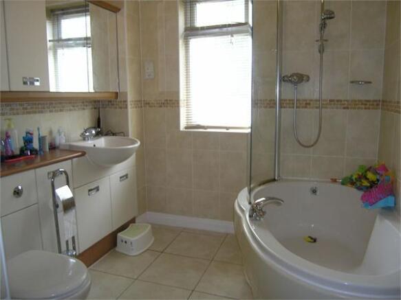 Photo 10