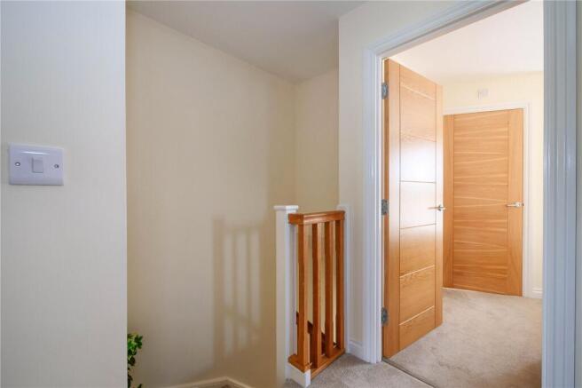 3 bed Semi-Detached to rent Image 9