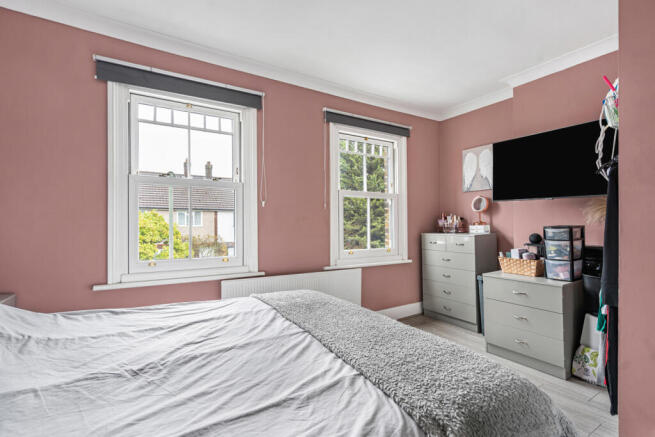Chattern Hill, Ashford, Surrey, TW15 photo 4