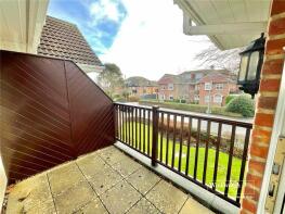 Flat 10, 9 11 Edwards Court, Wortley Road, Christchurch BH23 5DR