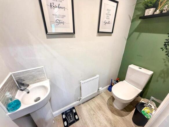 3 bed Detached for sale Image 10