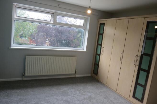 3 bed Semi-Detached to rent Image 9