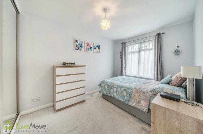 Bedroom 1 (Double)
