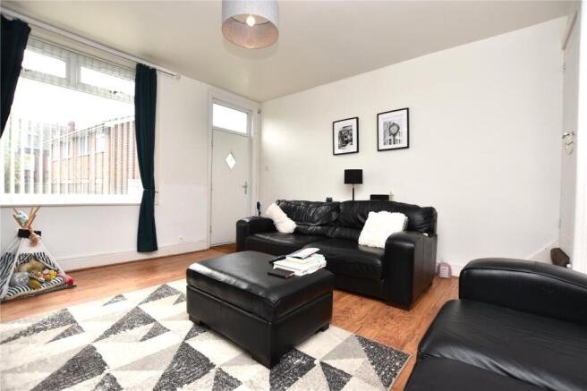 3 bed Terraced for sale Image 10