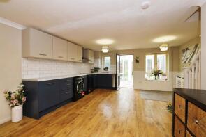 4, Carnegie Mews, New Road, Calne SN11 0SQ