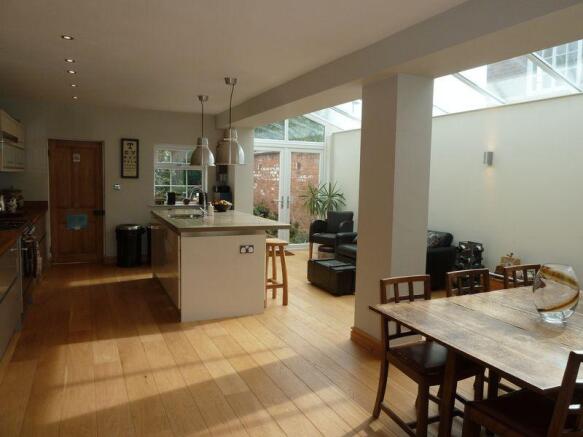 Extended Dining...