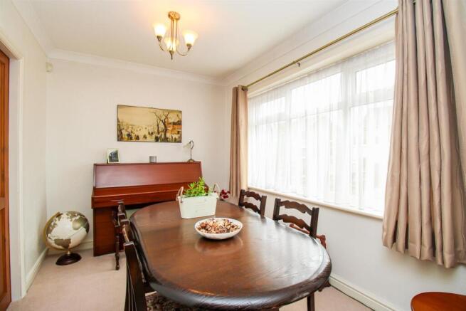 3 bed Detached Bungalow for sale Image 8