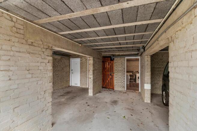 2 bed Flat for sale Image 12