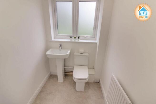 DOWNSTAIRS CLOAKROOM: